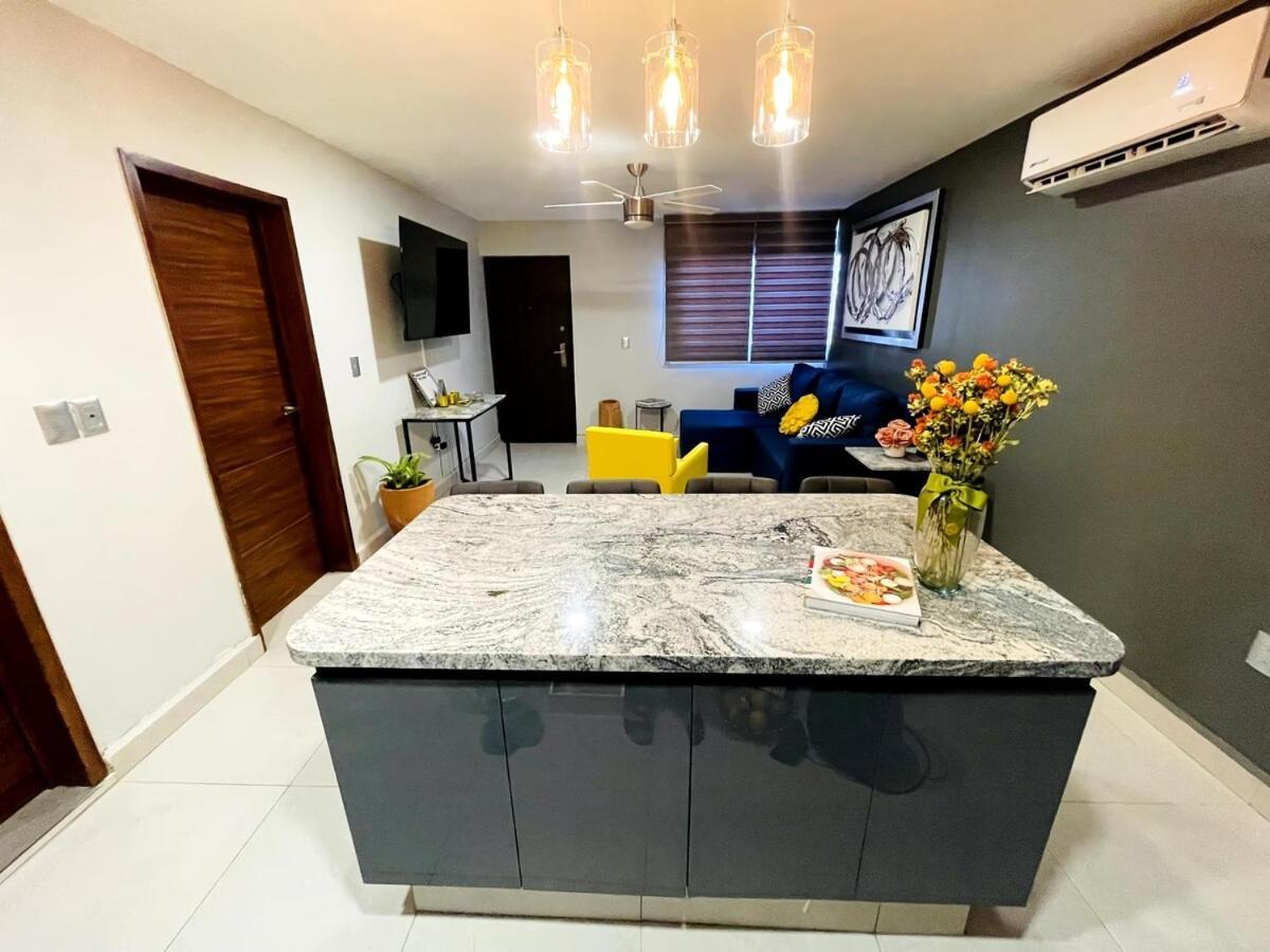 Apartamento Updated Modern In Location *